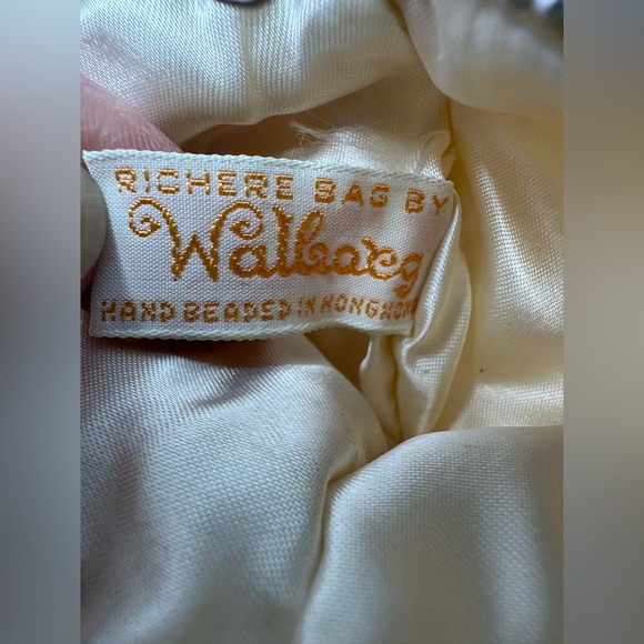 Vintage WALBORG Cream Beaded Sequined Coin Purse Floral Zipper - Picture 7 of 7